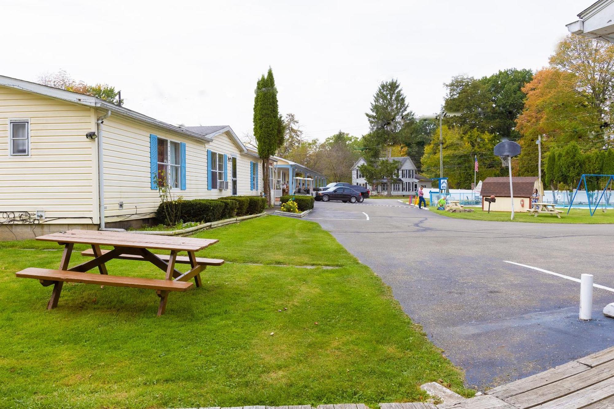 Parkside Motel By Oyo Meadville Conneaut Lake Conneaut Lakeshore Exterior foto