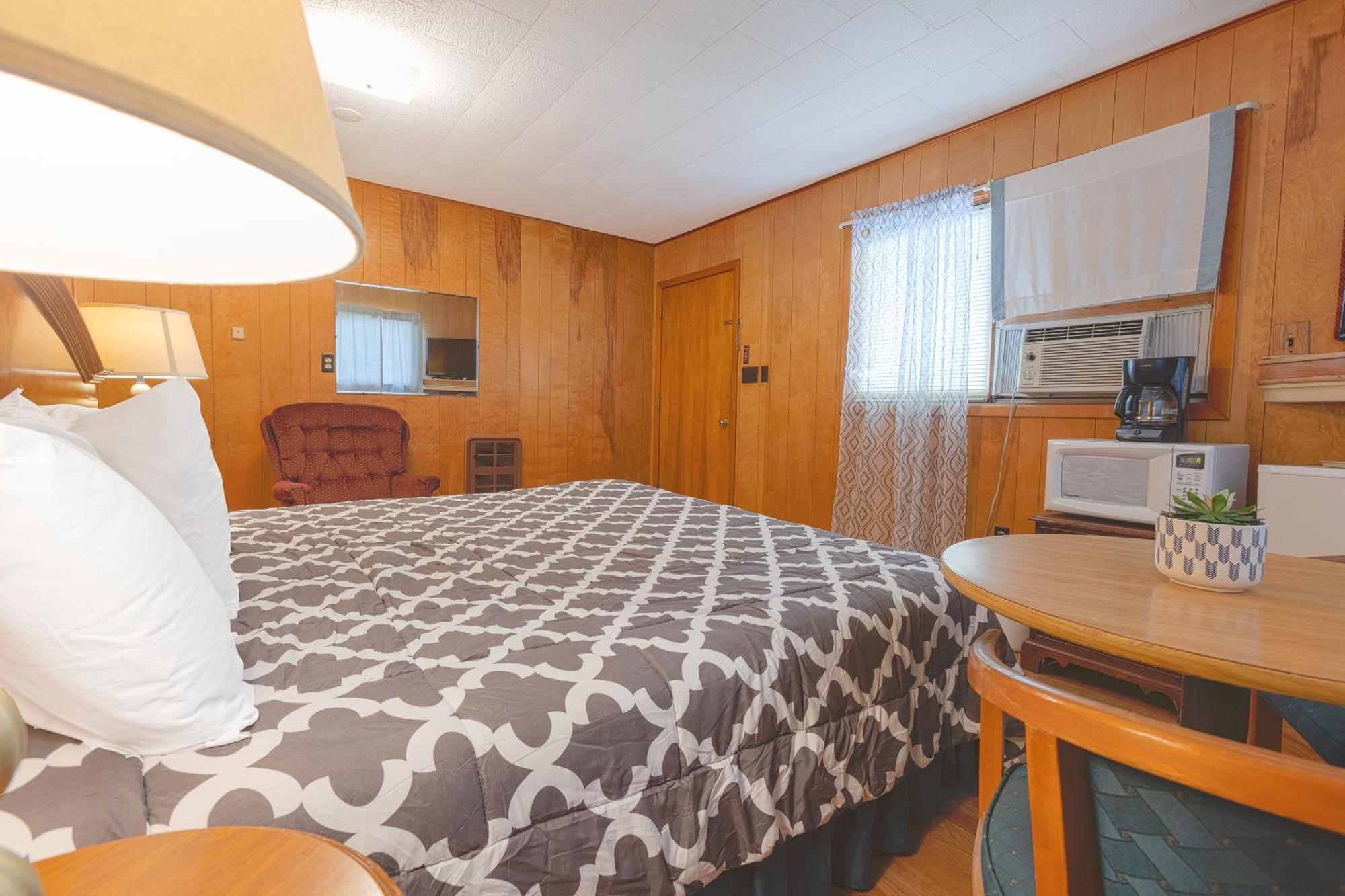 Parkside Motel By Oyo Meadville Conneaut Lake Conneaut Lakeshore Exterior foto